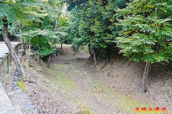 犬山城松之丸旁深堀