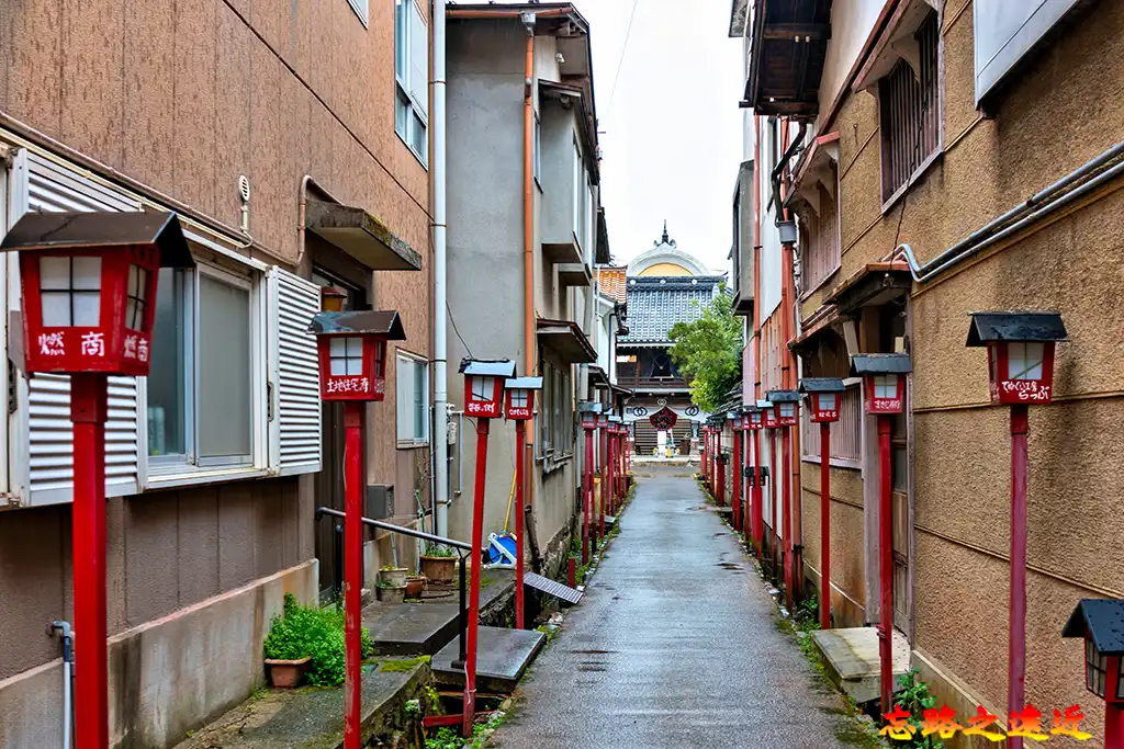 大蓮寺前「弁天參道」