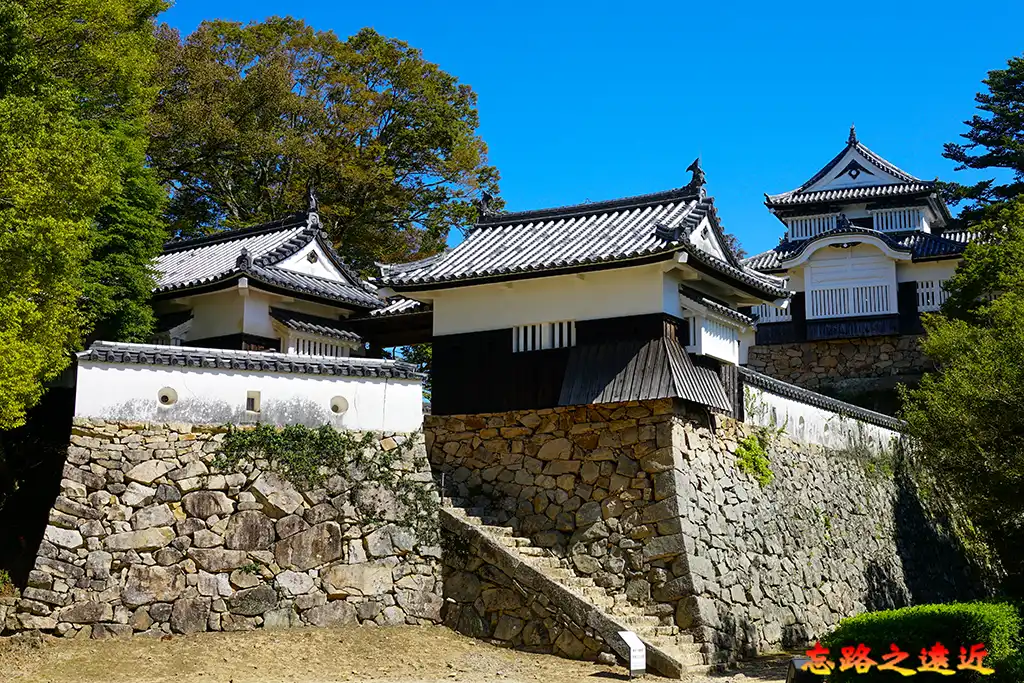 備中松山城本丸南之御門