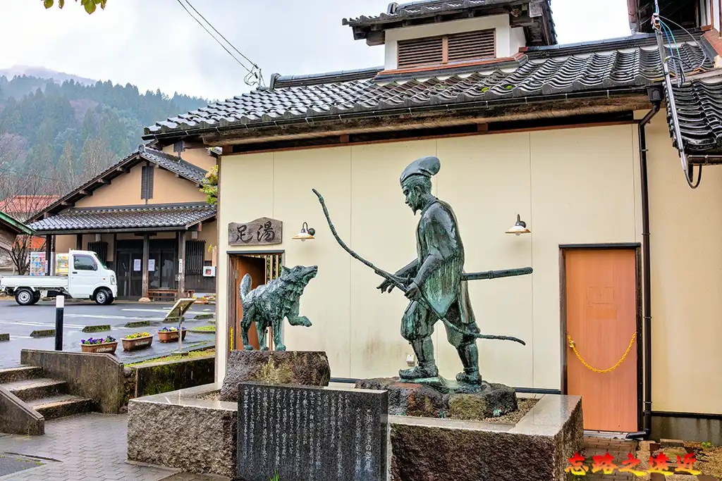 【鳥取.倉吉】三朝溫泉散策~日本遺產健康之湯、景點路線、泡湯、美食完整攻略 1 次全覽 (Misasa Onsen) 22 三朝溫泉株湯前