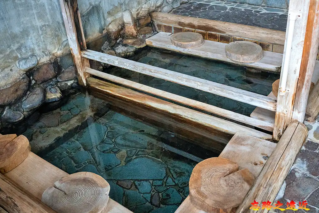【鳥取.倉吉】三朝溫泉散策~日本遺產健康之湯、景點路線、泡湯、美食完整攻略 1 次全覽 (Misasa Onsen) 24 三朝溫泉株湯的足湯