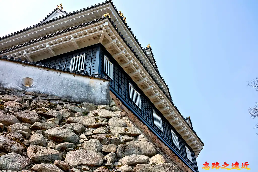岡山城天守閣與天守台野面積石垣