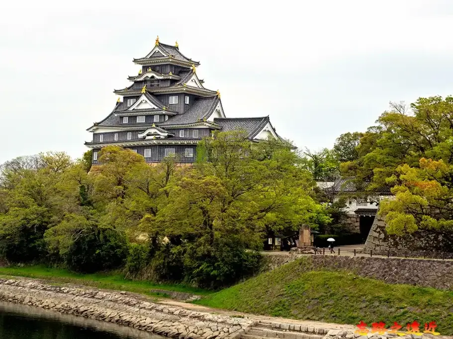 岡山月見橋眺望岡山城天守閣