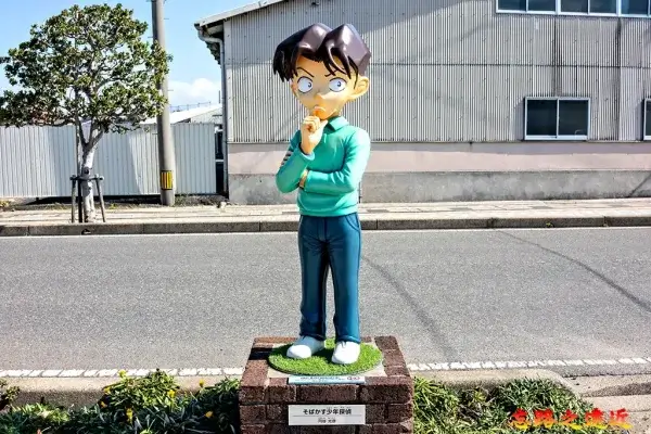 【柯南大道雕像攻略】從「怪盜基德」到「真相只有一個」30座雕像一網打盡 35 圓谷光彥