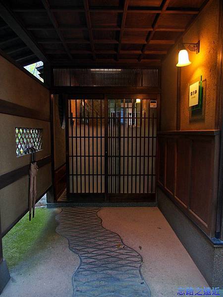 pic pimg tw look2up 1400732182 3664464709 n jpg