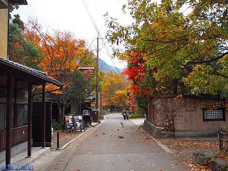 【九州.大分】日本九州自由行~~擁抱湯布院『 湯之坪街道至金麟湖』 的秋色 7 pic pimg tw look2up 1401248977 3360328839 m jpg