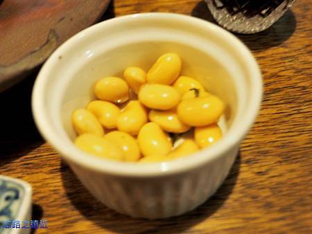 pic pimg tw look2up 1411801607 3774531943 m jpg