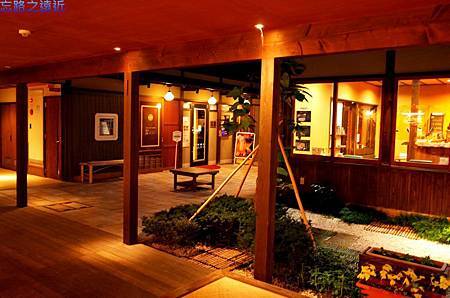 【關西.兵庫】越夜越美麗的城崎溫泉-商業化得恰到好處(泡湯、購物兼逛街) 34 pic pimg tw look2up 1419306185 2473642467 m jpg