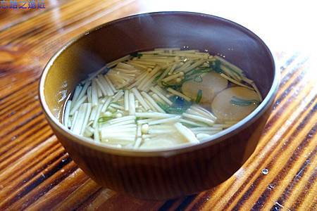 pic pimg tw look2up 1422343559 626472127 m jpg