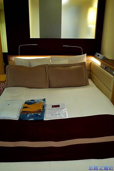 pic pimg tw look2up 1427784666 1295731557 n jpg