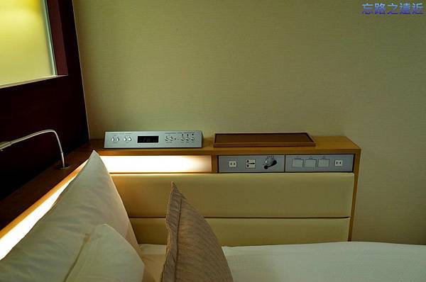 pic pimg tw look2up 1427784667 2407472207 n jpg