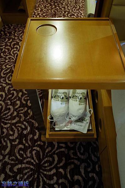 pic pimg tw look2up 1427784669 1809960499 n jpg