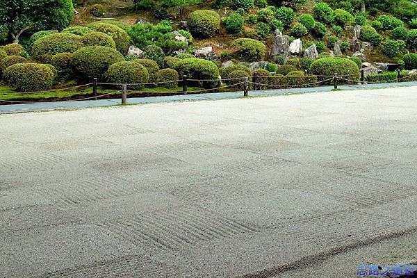 pic pimg tw look2up 1437883295 4110836751 n jpg