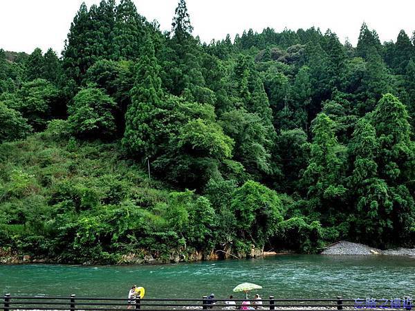 pic pimg tw look2up 1441427543 1877460506 n jpg