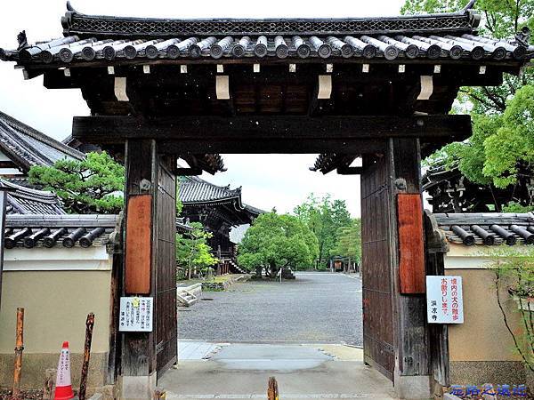 【關西.京都】京都小旅行~到嵐山走訪那一座暨見「釋迦如來」,又見「源氏物語 」的傳奇寺廟-清涼寺 25 pic pimg tw look2up 1447400493 2878622430 n jpg