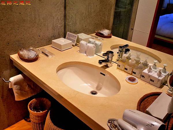 【北陸.石川】山代溫泉「べにや 無何有」(房間篇)-揉和「溫泉旅館」與「精品酒店」的客房中體驗莊子的無為 21 pic pimg tw look2up 1476191724 3193555134 n jpg