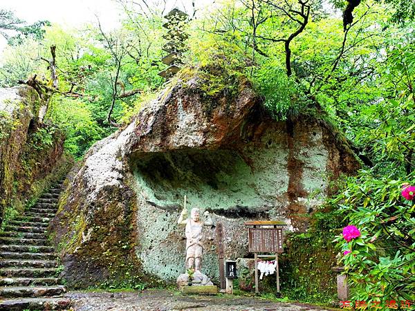 pic pimg tw look2up 1477106423 2387868372 n jpg