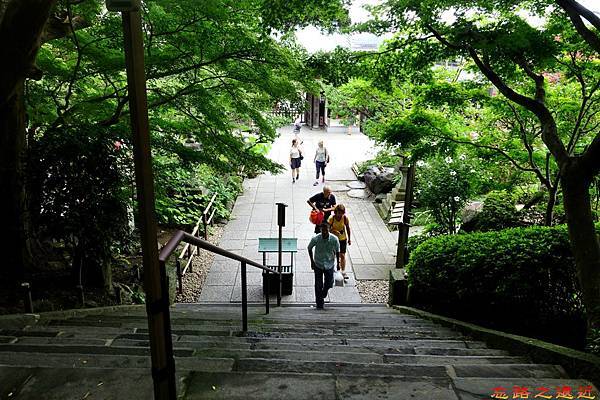 【首都圈.神奈川】鎌倉古都一日遊(二)~~搭江之島電鉄到「長谷寺」賞花、拜佛、眺海景 14 pic pimg tw look2up 1480386398 2536101247 n jpg