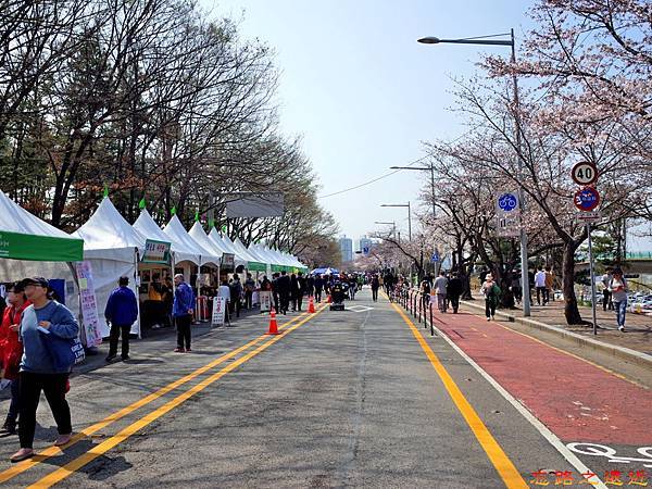 pic pimg tw look2up 1520140330 892621130 n jpg