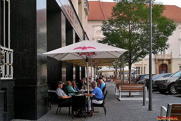 pic pimg tw look2up 1533965531 4132784731 n jpg