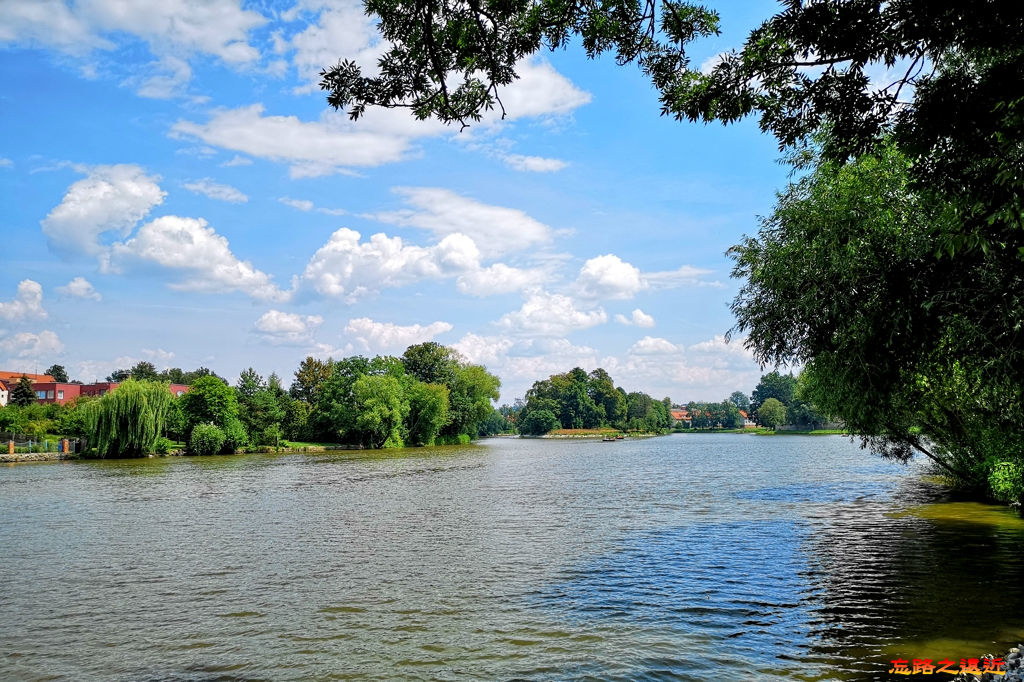 pic pimg tw look2up 1535128835 434432513 jpg