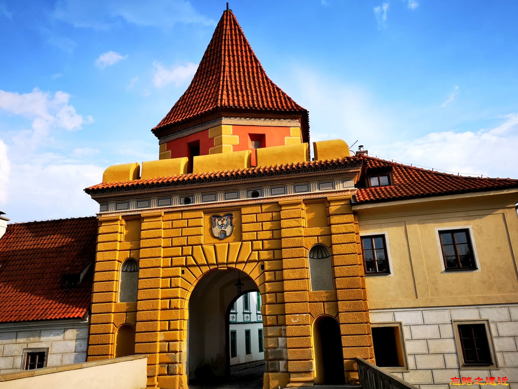 pic pimg tw look2up 1535184073 3940452619 jpg