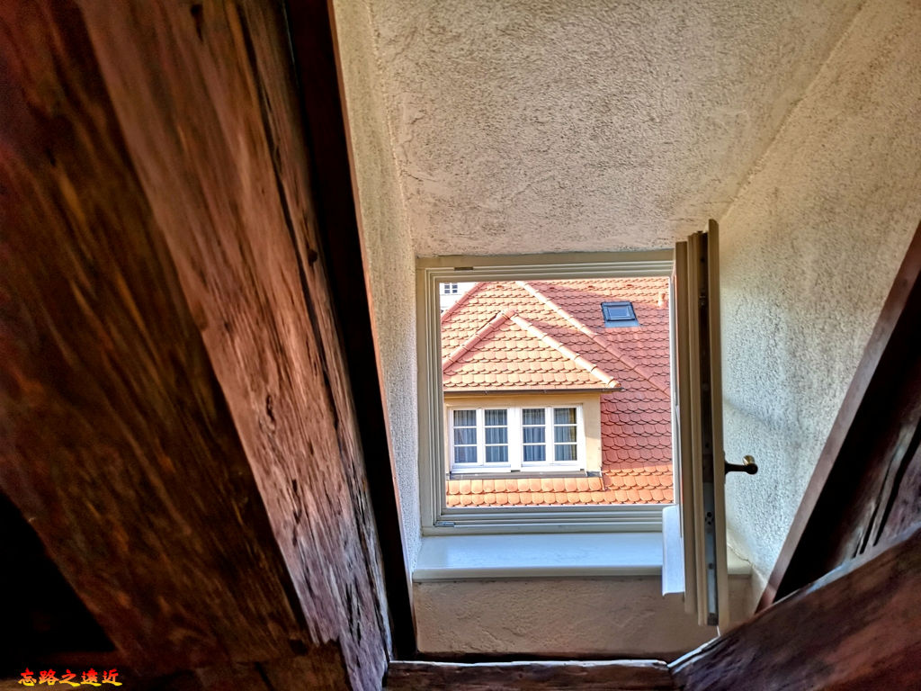 pic pimg tw look2up 1536475657 2465184701 jpg