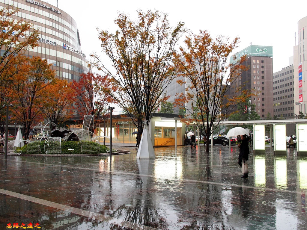 【九州.福岡】博多楓葉轉紅,聖誕氣氛開始瀰漫,你準備好行囊了嗎? (同場加映:福岡 ANA Crowne Plaza Hotel) 3 pic pimg tw look2up 1537676710 3294405454 jpg