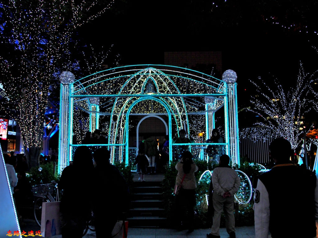 【九州.福岡】博多楓葉轉紅,聖誕氣氛開始瀰漫,你準備好行囊了嗎? (同場加映:福岡 ANA Crowne Plaza Hotel) 10 pic pimg tw look2up 1537679429 2127930587 jpg