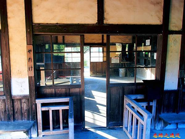 【九州.懶人包】日本九州 人吉旅程懶人包~~JR九州的 3種觀光列車一日完攻 (鹿耳島<->吉松<->人吉<->熊本」的「懷舊+溫泉」旅程) 12 pic pimg tw look2up 1542855694 1506961528 n jpg