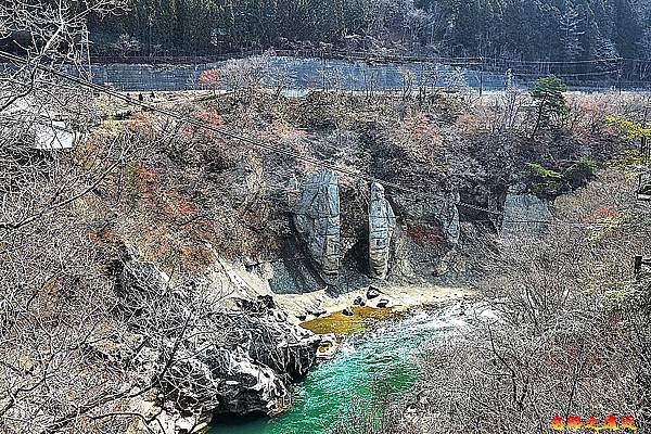 pic pimg tw look2up 1558159864 1174019000 n jpg