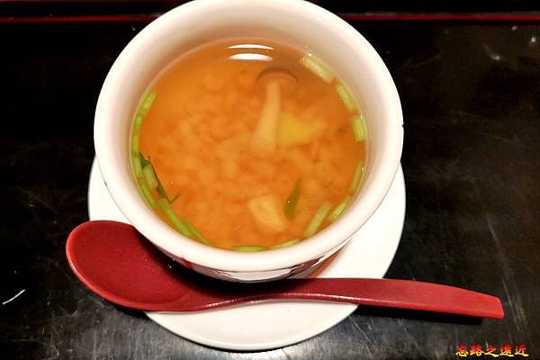 pic pimg tw look2up 1559789257 1000154586 n jpg