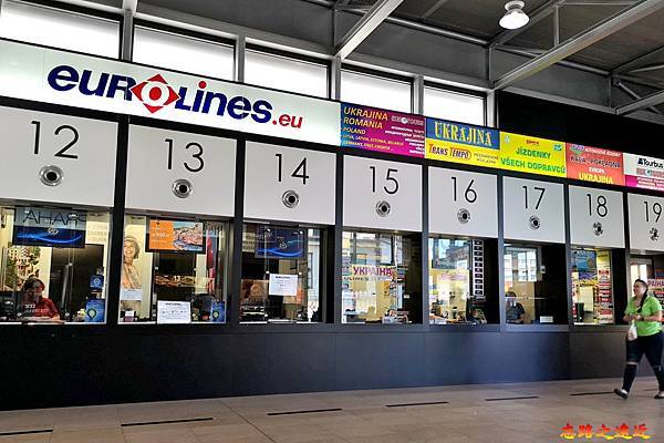 【捷克.卡羅維瓦利 (Karlovy Vary)】到溫泉小鎮散步喝溫泉(含交通、購物) 3 pic pimg tw look2up 1560997310 4039447958 n jpg