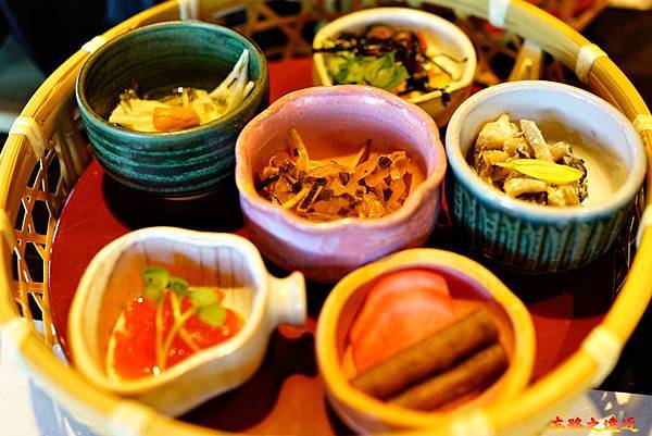 pic pimg tw look2up 1575704674 2287375778 n jpg