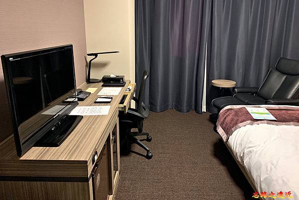 pic pimg tw look2up 1593764652 2452369995 g n jpg