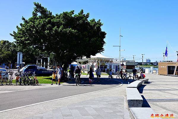 pic pimg tw look2up 1601955565 2530874678 g n jpg