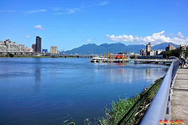 pic pimg tw look2up 1601955568 1740409042 g n jpg