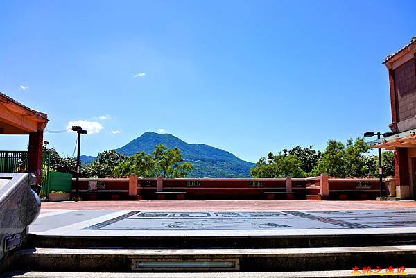 【新北.淡水】一次逛完「淡水四大廟」(福佑宮、祖師廟、龍山寺、鄞山寺) 3 pic pimg tw look2up 1602746624 2742344660 g n jpg