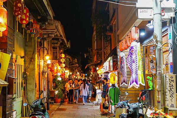 pic pimg tw look2up 1619332001 3088559925 g n jpg