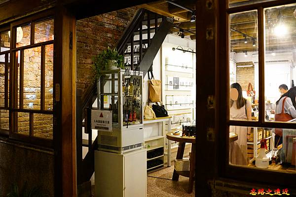 pic pimg tw look2up 1619332003 3049523997 g n jpg