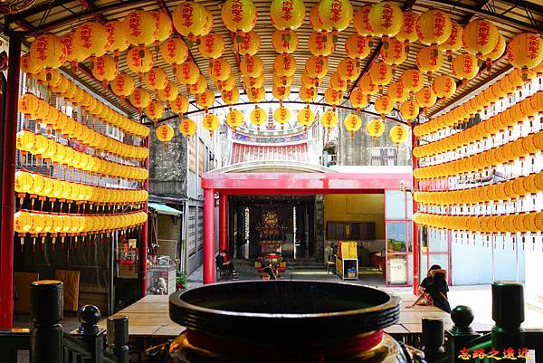 pic pimg tw look2up 1632889374 3706271429 g n jpg