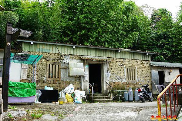 pic pimg tw look2up 1662954170 1231740047 g n jpg