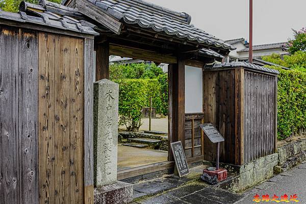 pic pimg tw look2up 1704688654 1518261901 g n jpg