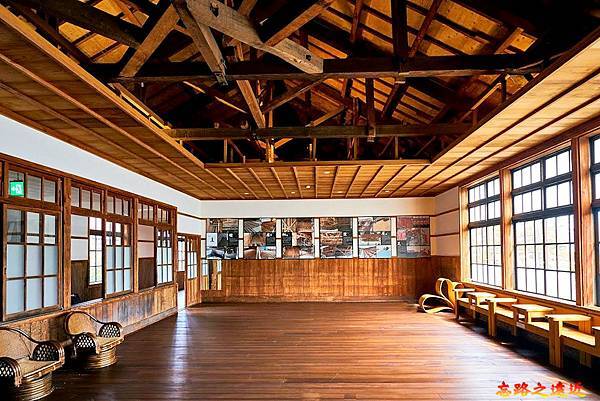 pic pimg tw look2up 1706673945 3464175747 g n jpg