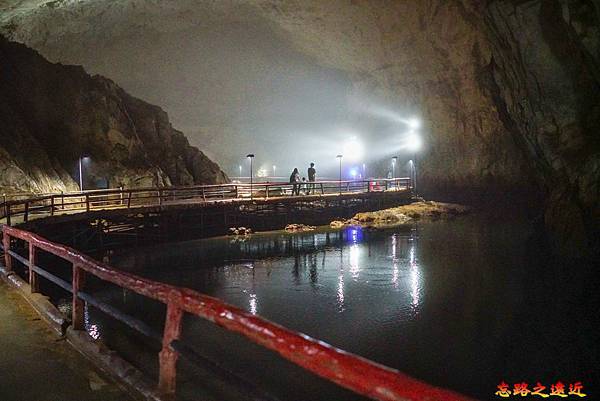 【山陽.山口】日本特別紀念物 「秋芳洞」-欣賞億萬年石灰岩鐘乳石,感受大自然的鬼斧神工。 21 pic pimg tw look2up 1709262588 3349579387 g n jpg