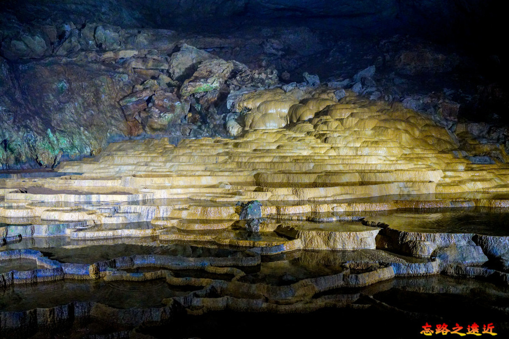 【山陽.山口】日本特別紀念物 「秋芳洞」-欣賞億萬年石灰岩鐘乳石,感受大自然的鬼斧神工。 26 pic pimg tw look2up 1709263124 1037039230 g l jpg
