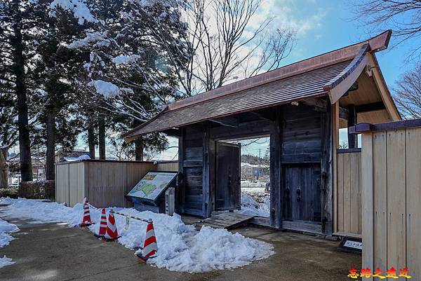 pic pimg tw look2up 1709534347 2525829762 g n jpg