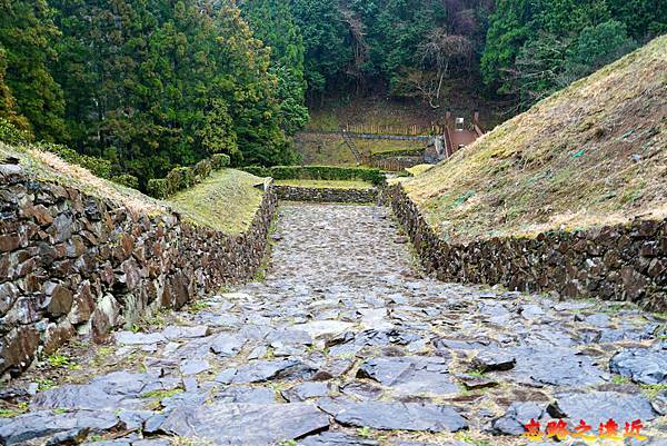 【日本百大名城22】關東篇-八王子城~戰國末期關東巨大山城,悲劇與靈異之城,日本五大山城之一 (Hachiouji Castle) 8 pic pimg tw look2up 1723780273 386424462 g n jpg