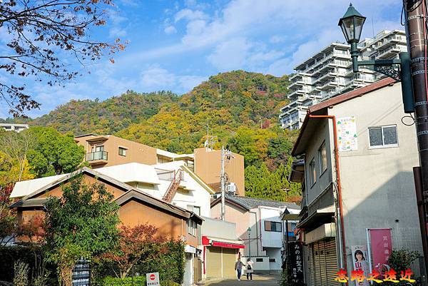 【關西.大阪】賞楓景點~~箕面公園楓紅之旅 超詳細介紹 (京阪箕面站-瀧安寺-箕面大瀧-1目千本) 5 pic pimg tw look2up 1724315491 4125254872 g n jpg
