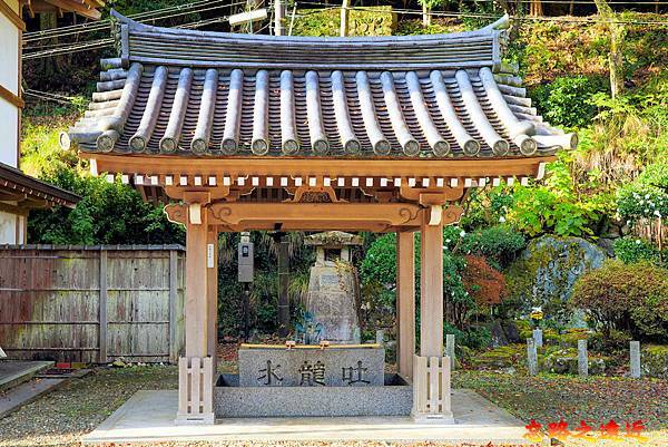 【關西.大阪】賞楓景點~~箕面公園楓紅之旅 超詳細介紹 (京阪箕面站-瀧安寺-箕面大瀧-1目千本) 16 pic pimg tw look2up 1724315498 502302684 g n jpg